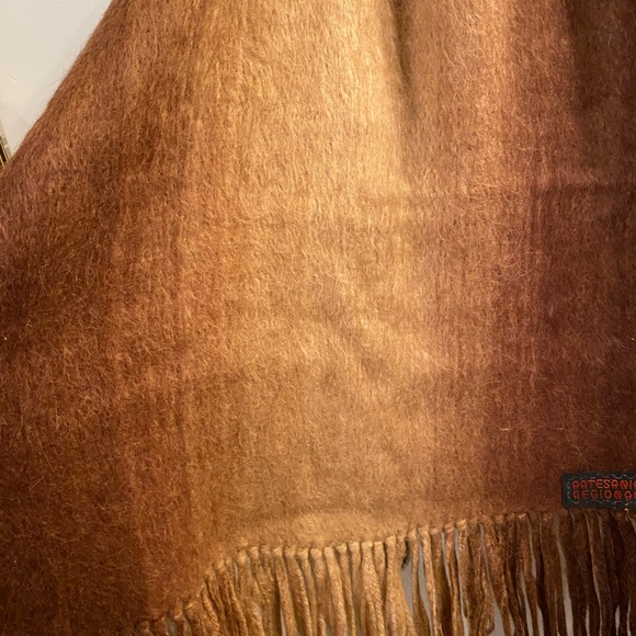 Brown ombré wool shrug scarf - Picture 4 of 5